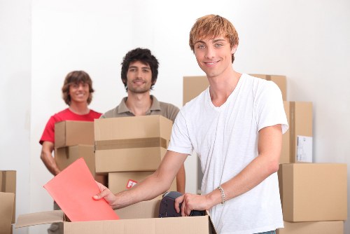 Belmont moving truck service for nearby suburb relocations